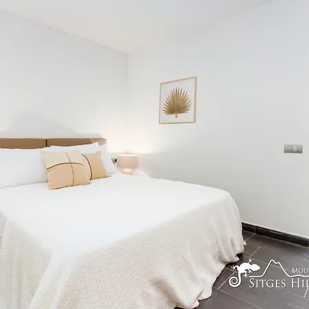 Stunning Angeles With Private Pool And Ac Close To Sitges * Olivella