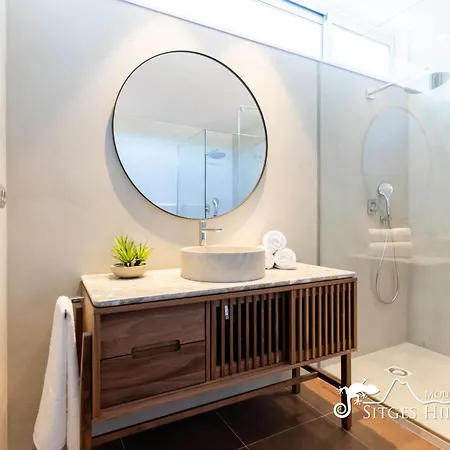 Stunning Angeles With Private Pool And Ac Close To Sitges * Olivella