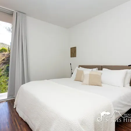 Stunning Angeles With Private Pool And Ac Close To Sitges Villa *