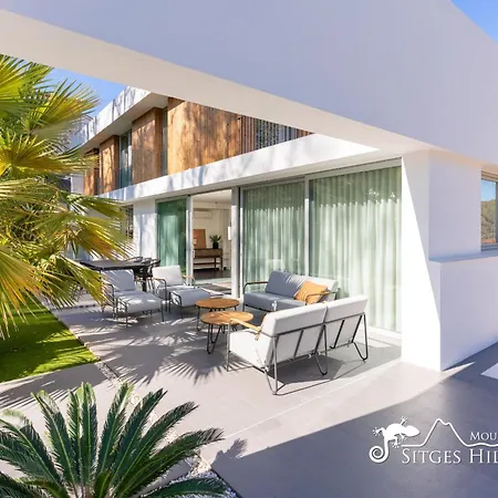 Villa Stunning Angeles With Private Pool And Ac Close To Sitges