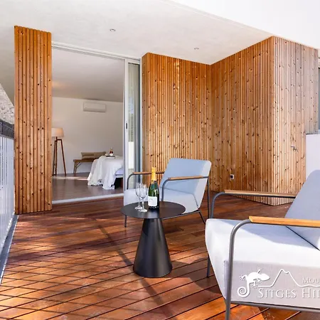 Stunning Angeles With Private Pool And Ac Close To Sitges Villa *