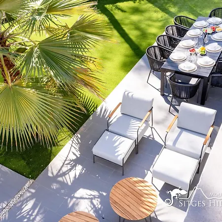 Villa Stunning Angeles With Private Pool And Ac Close To Sitges